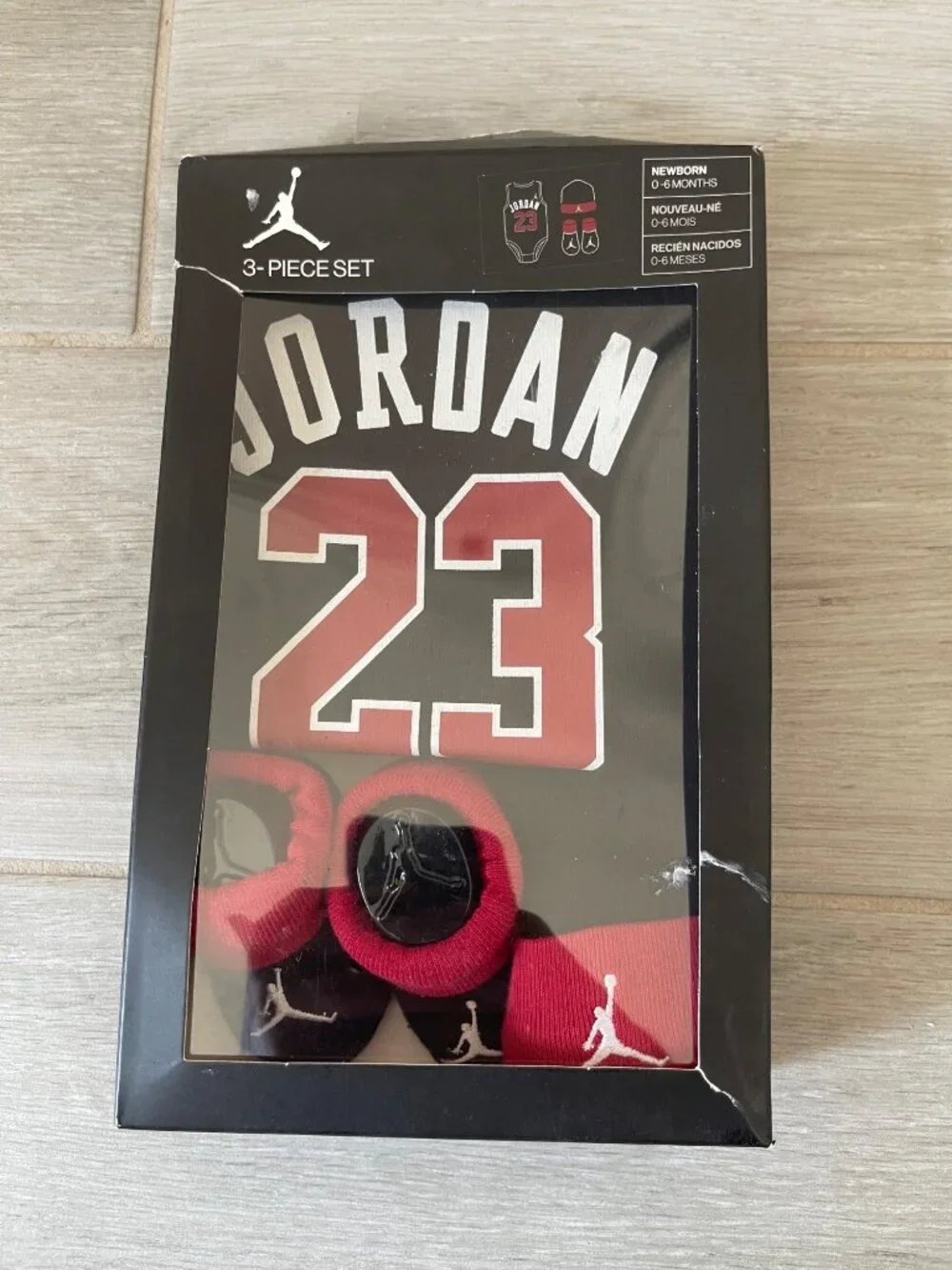 NWT NIKE JORDAN BABY 3 PIECE SET 0-6M
